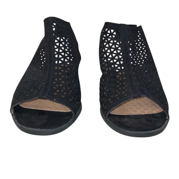 American Eagle Outfitters Black Open-Toe Block Heel Sandals - Picture 6 of 13